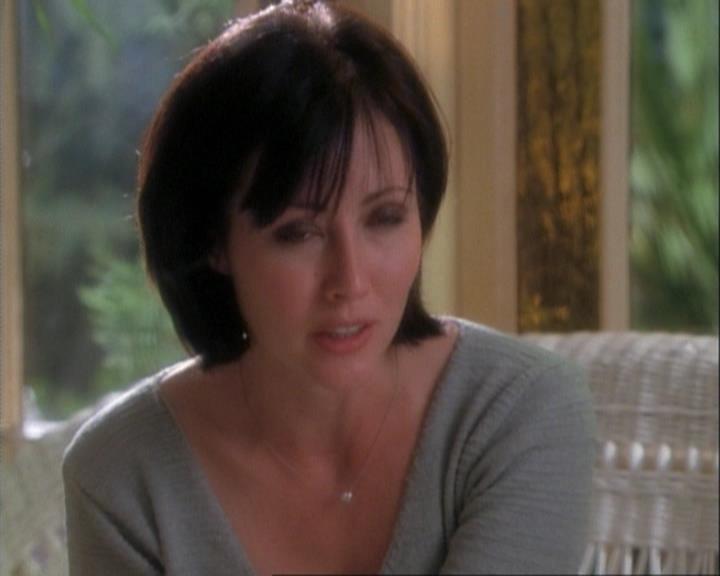 Charmed-Online-dot-net_106TheWeddingFromHell1875.jpg Charmed-Online-dot-net_106TheWeddingFromHell1875.jpg