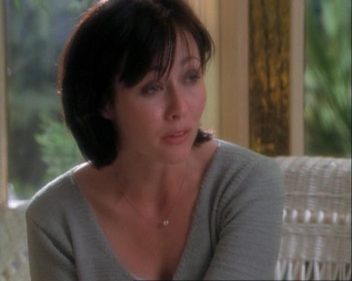 Charmed-Online-dot-net_106TheWeddingFromHell1885.jpg Charmed-Online-dot-net_106TheWeddingFromHell1885.jpg