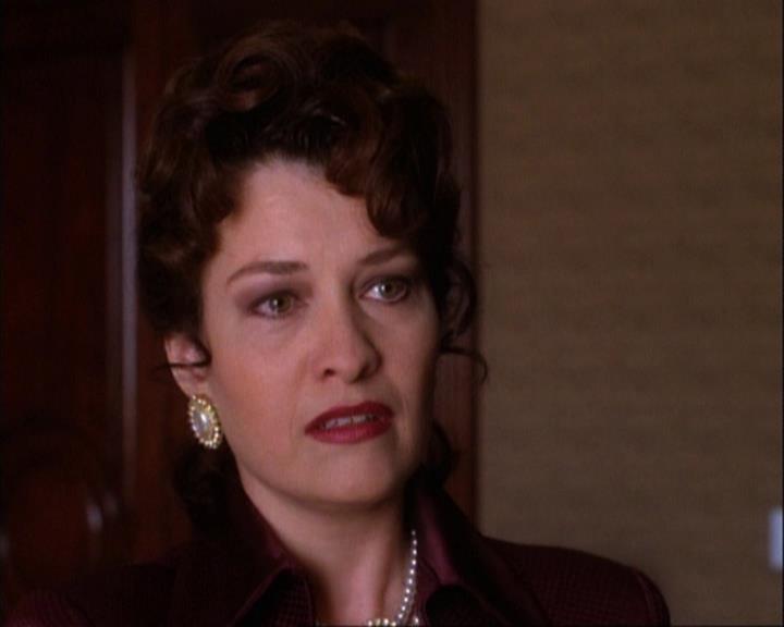 Charmed-Online-dot-net_106TheWeddingFromHell1947.jpg Charmed-Online-dot-net_106TheWeddingFromHell1947.jpg