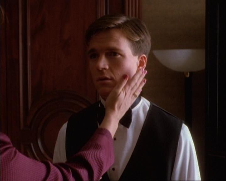 Charmed-Online-dot-net_106TheWeddingFromHell1948.jpg Charmed-Online-dot-net_106TheWeddingFromHell1948.jpg