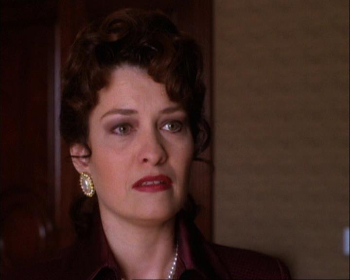 Charmed-Online-dot-net_106TheWeddingFromHell1953.jpg Charmed-Online-dot-net_106TheWeddingFromHell1953.jpg