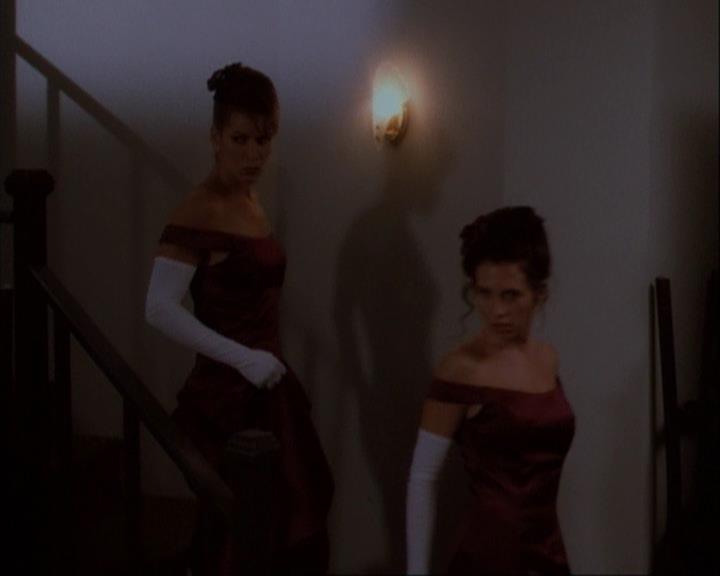 Charmed-Online-dot-net_106TheWeddingFromHell2080.jpg Charmed-Online-dot-net_106TheWeddingFromHell2080.jpg