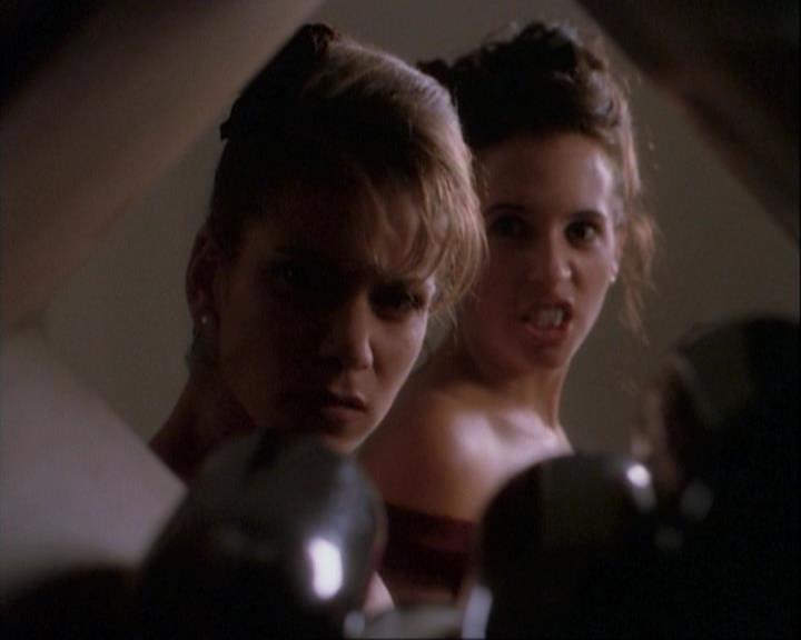 Charmed-Online-dot-net_106TheWeddingFromHell2123.jpg Charmed-Online-dot-net_106TheWeddingFromHell2123.jpg