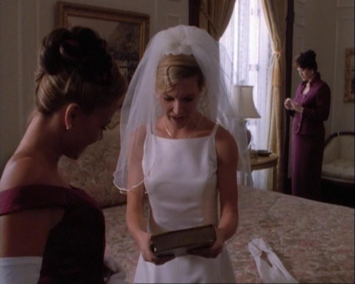 Charmed-Online-dot-net_106TheWeddingFromHell2137.jpg Charmed-Online-dot-net_106TheWeddingFromHell2137.jpg