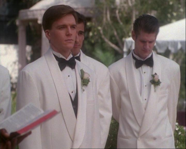 Charmed-Online-dot-net_106TheWeddingFromHell2181.jpg Charmed-Online-dot-net_106TheWeddingFromHell2181.jpg