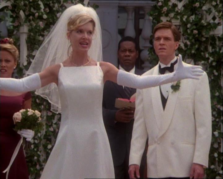 Charmed-Online-dot-net_106TheWeddingFromHell2247.jpg