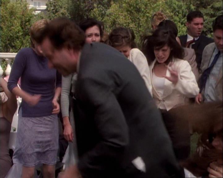 Charmed-Online-dot-net_106TheWeddingFromHell2258.jpg
