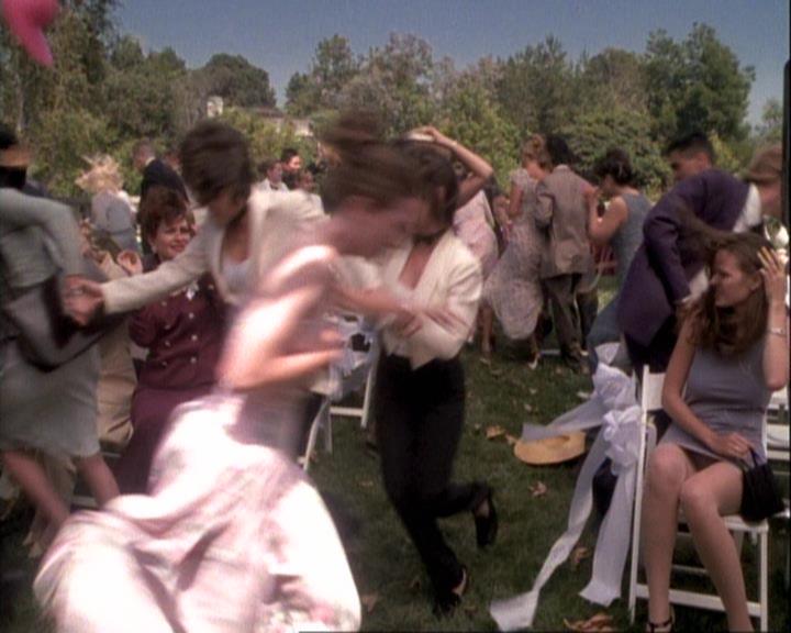 Charmed-Online-dot-net_106TheWeddingFromHell2263.jpg