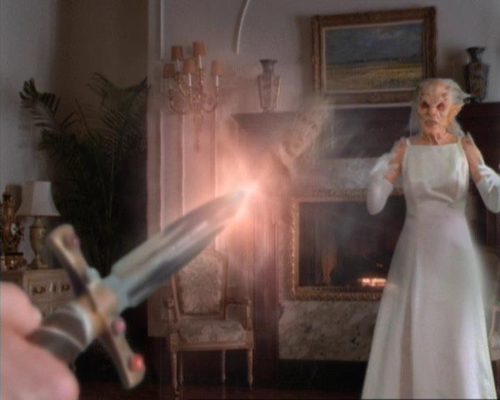 Charmed-Online-dot-net_106TheWeddingFromHell2307.jpg Charmed-Online-dot-net_106TheWeddingFromHell2307.jpg