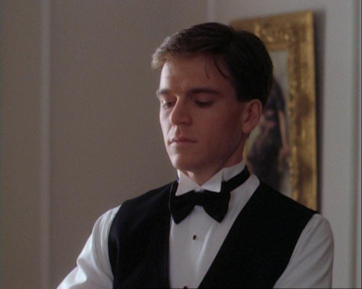 Charmed-Online-dot-net_106TheWeddingFromHell2319.jpg Charmed-Online-dot-net_106TheWeddingFromHell2319.jpg