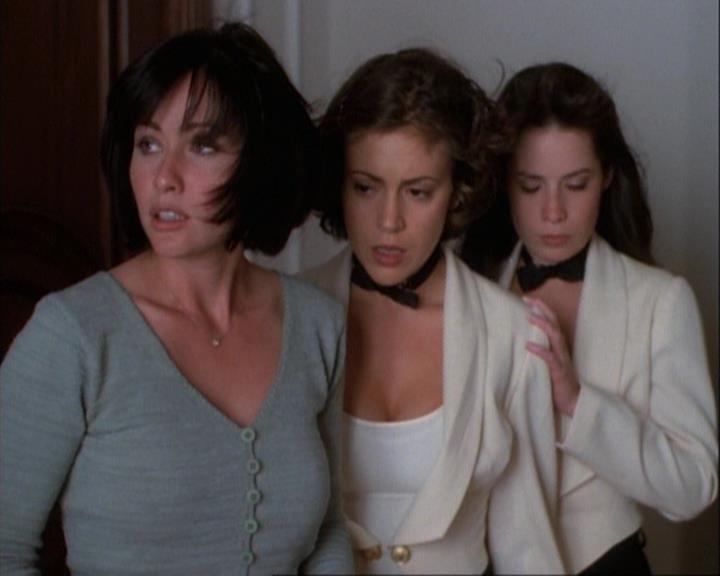 Charmed-Online-dot-net_106TheWeddingFromHell2324.jpg Charmed-Online-dot-net_106TheWeddingFromHell2324.jpg