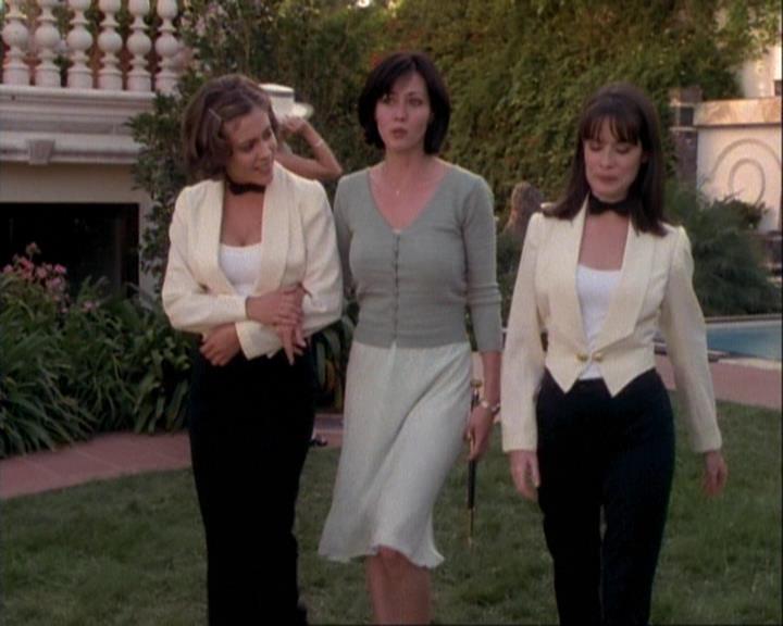 Charmed-Online-dot-net_106TheWeddingFromHell2342.jpg