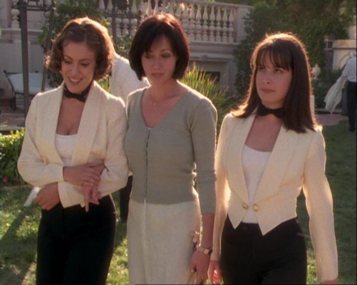 Charmed-Online-dot-net_106TheWeddingFromHell2351.jpg Charmed-Online-dot-net_106TheWeddingFromHell2351.jpg