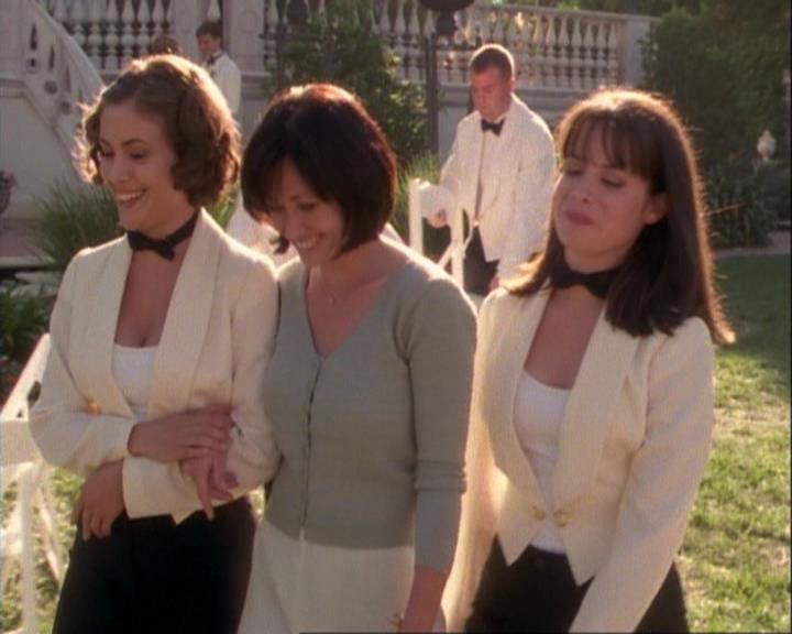 Charmed-Online-dot-net_106TheWeddingFromHell2354.jpg