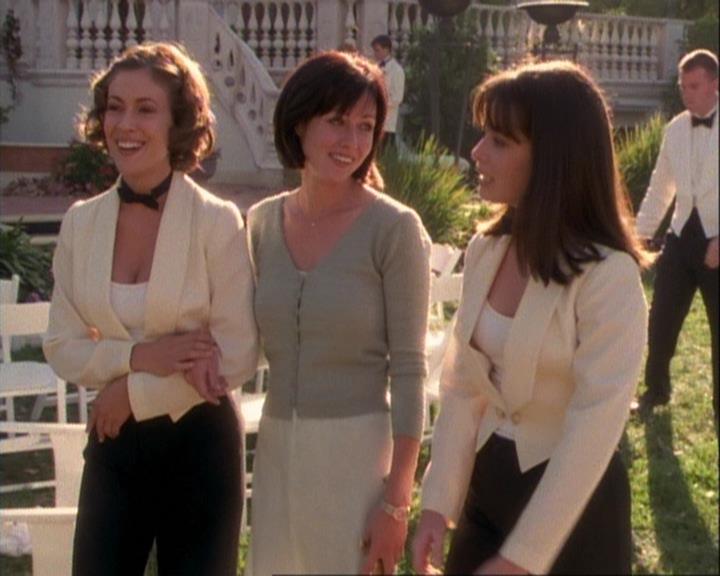 Charmed-Online-dot-net_106TheWeddingFromHell2358.jpg Charmed-Online-dot-net_106TheWeddingFromHell2358.jpg