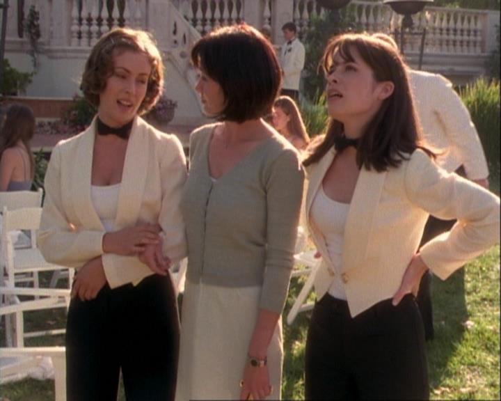 Charmed-Online-dot-net_106TheWeddingFromHell2360.jpg