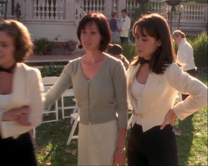 Charmed-Online-dot-net_106TheWeddingFromHell2372.jpg Charmed-Online-dot-net_106TheWeddingFromHell2372.jpg