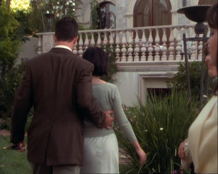 Charmed-Online-dot-net_106TheWeddingFromHell2392.jpg Charmed-Online-dot-net_106TheWeddingFromHell2392.jpg