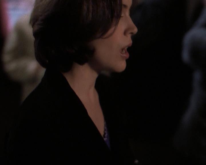 Charmed-Online-dot-net_108TheTruthIsOutThereAndItHurts0075.jpg Charmed-Online-dot-net_108TheTruthIsOutThereAndItHurts0075.jpg