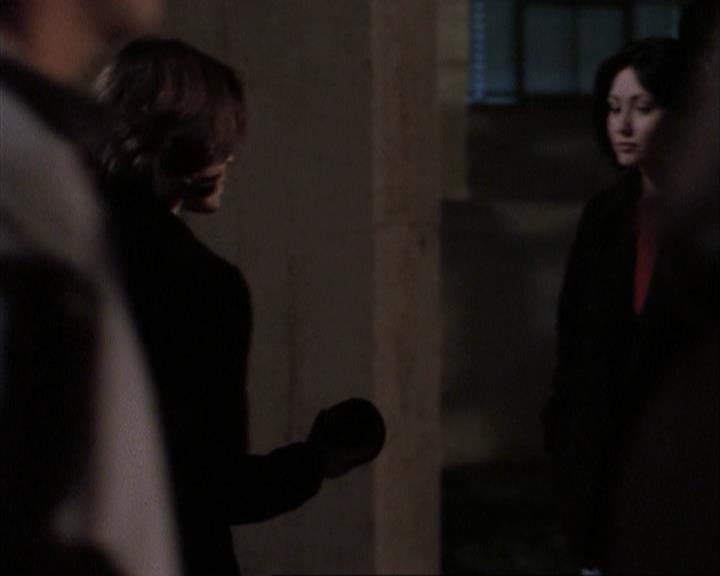 Charmed-Online-dot-net_108TheTruthIsOutThereAndItHurts0078.jpg Charmed-Online-dot-net_108TheTruthIsOutThereAndItHurts0078.jpg