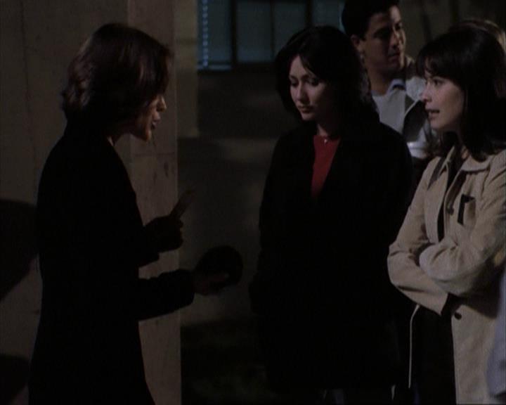 Charmed-Online-dot-net_108TheTruthIsOutThereAndItHurts0079.jpg Charmed-Online-dot-net_108TheTruthIsOutThereAndItHurts0079.jpg