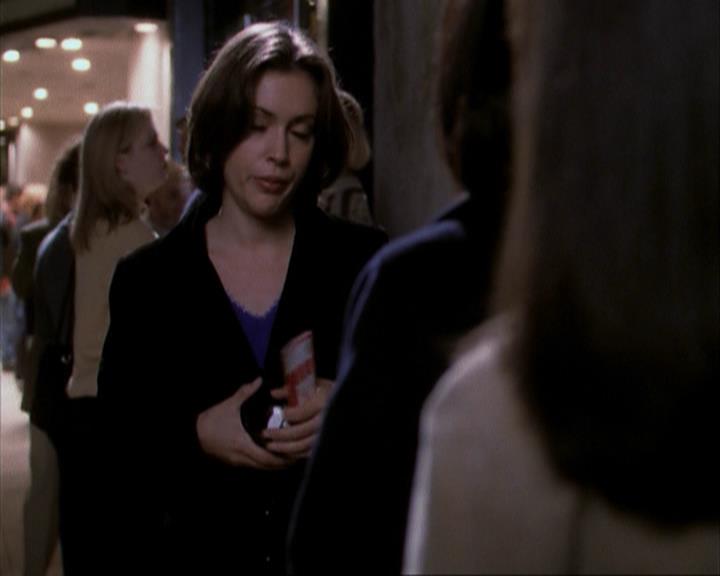 Charmed-Online-dot-net_108TheTruthIsOutThereAndItHurts0085.jpg Charmed-Online-dot-net_108TheTruthIsOutThereAndItHurts0085.jpg