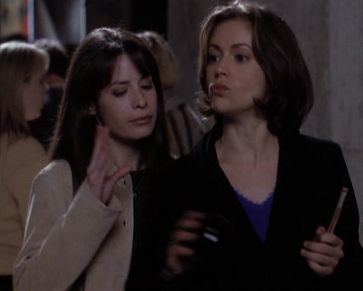 Charmed-Online-dot-net_108TheTruthIsOutThereAndItHurts0089.jpg Charmed-Online-dot-net_108TheTruthIsOutThereAndItHurts0089.jpg