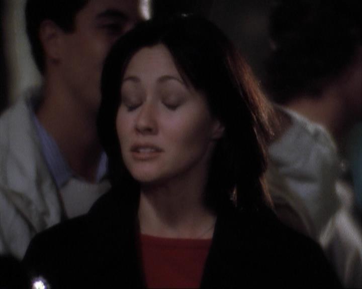 Charmed-Online-dot-net_108TheTruthIsOutThereAndItHurts0090.jpg Charmed-Online-dot-net_108TheTruthIsOutThereAndItHurts0090.jpg