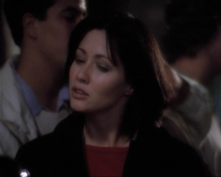 Charmed-Online-dot-net_108TheTruthIsOutThereAndItHurts0091.jpg Charmed-Online-dot-net_108TheTruthIsOutThereAndItHurts0091.jpg