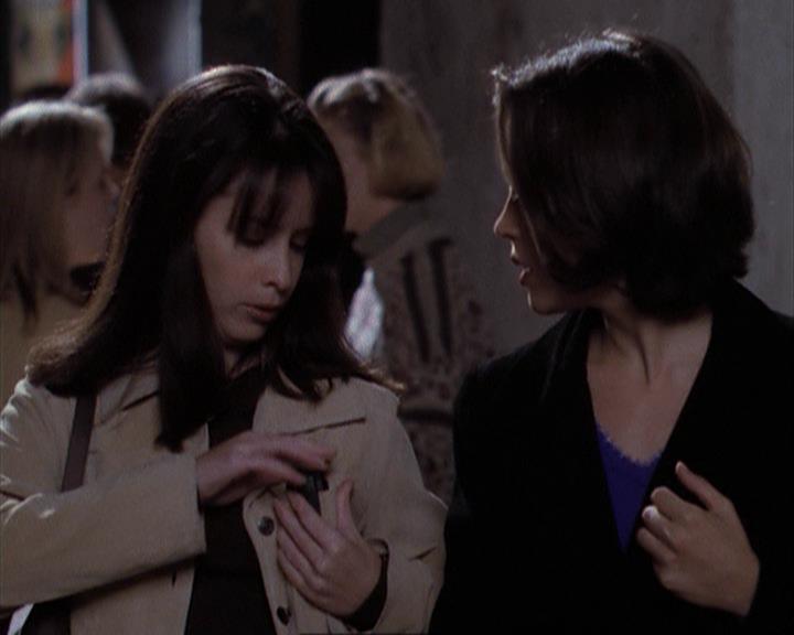 Charmed-Online-dot-net_108TheTruthIsOutThereAndItHurts0101.jpg Charmed-Online-dot-net_108TheTruthIsOutThereAndItHurts0101.jpg