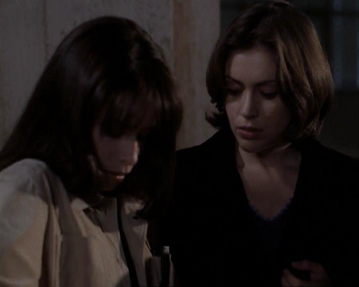 Charmed-Online-dot-net_108TheTruthIsOutThereAndItHurts0105.jpg Charmed-Online-dot-net_108TheTruthIsOutThereAndItHurts0105.jpg
