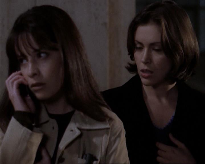 Charmed-Online-dot-net_108TheTruthIsOutThereAndItHurts0123.jpg Charmed-Online-dot-net_108TheTruthIsOutThereAndItHurts0123.jpg