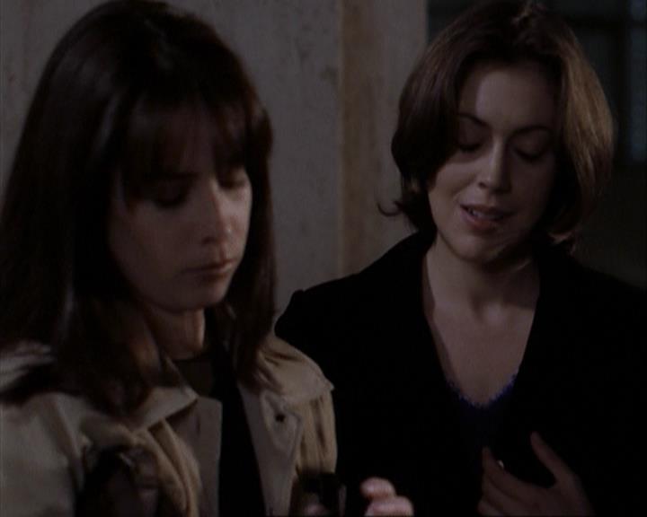 Charmed-Online-dot-net_108TheTruthIsOutThereAndItHurts0126.jpg Charmed-Online-dot-net_108TheTruthIsOutThereAndItHurts0126.jpg