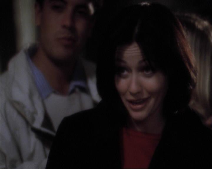 Charmed-Online-dot-net_108TheTruthIsOutThereAndItHurts0128.jpg Charmed-Online-dot-net_108TheTruthIsOutThereAndItHurts0128.jpg