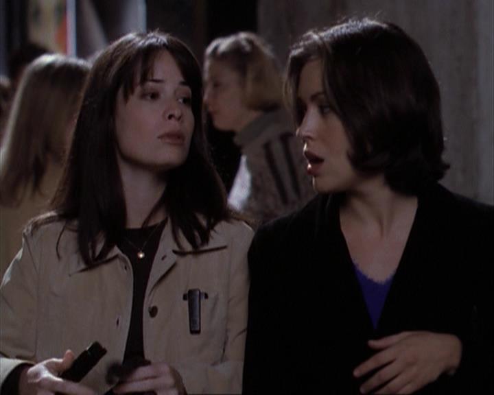 Charmed-Online-dot-net_108TheTruthIsOutThereAndItHurts0131.jpg Charmed-Online-dot-net_108TheTruthIsOutThereAndItHurts0131.jpg