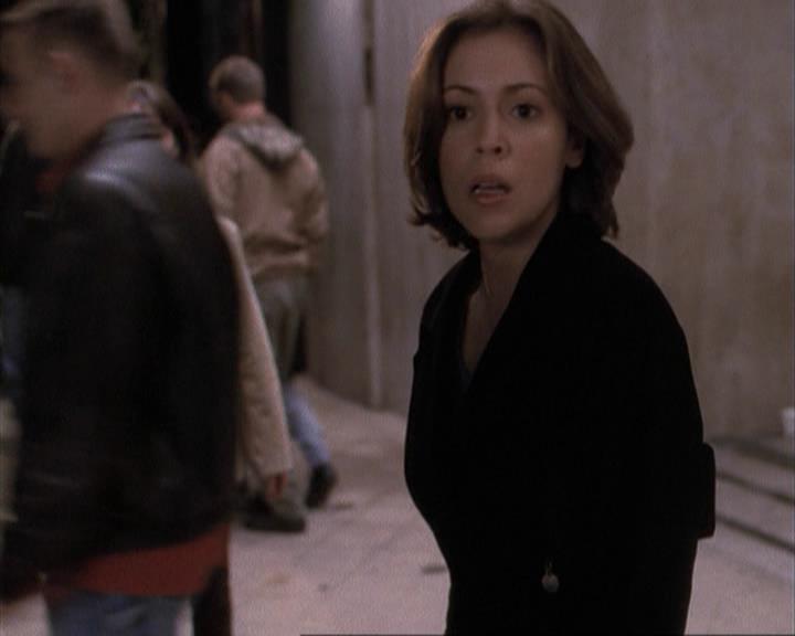 Charmed-Online-dot-net_108TheTruthIsOutThereAndItHurts0153.jpg Charmed-Online-dot-net_108TheTruthIsOutThereAndItHurts0153.jpg