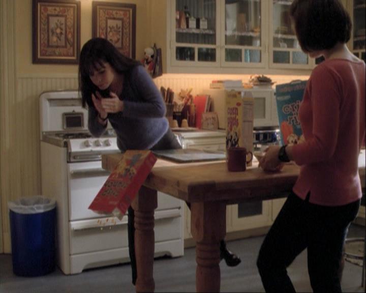 Charmed-Online-dot-net_108TheTruthIsOutThereAndItHurts0297.jpg Charmed-Online-dot-net_108TheTruthIsOutThereAndItHurts0297.jpg