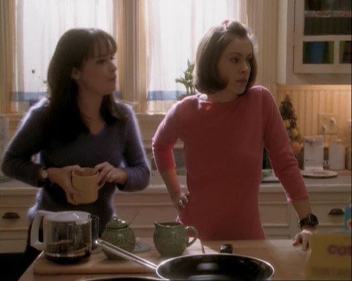 Charmed-Online-dot-net_108TheTruthIsOutThereAndItHurts0323.jpg Charmed-Online-dot-net_108TheTruthIsOutThereAndItHurts0323.jpg