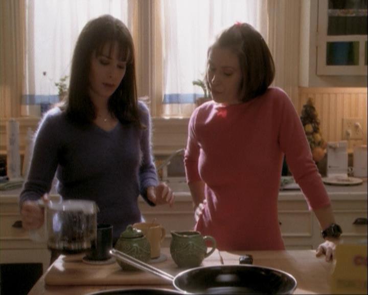 Charmed-Online-dot-net_108TheTruthIsOutThereAndItHurts0325.jpg Charmed-Online-dot-net_108TheTruthIsOutThereAndItHurts0325.jpg