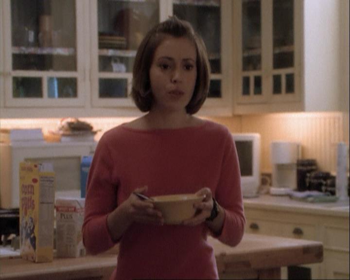 Charmed-Online-dot-net_108TheTruthIsOutThereAndItHurts0345.jpg Charmed-Online-dot-net_108TheTruthIsOutThereAndItHurts0345.jpg