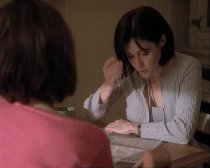 Charmed-Online-dot-net_108TheTruthIsOutThereAndItHurts0350.jpg Charmed-Online-dot-net_108TheTruthIsOutThereAndItHurts0350.jpg