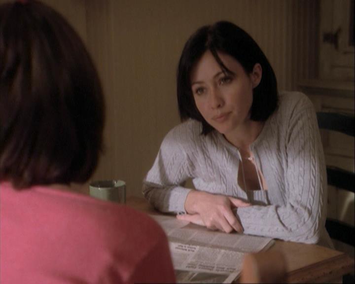 Charmed-Online-dot-net_108TheTruthIsOutThereAndItHurts0354.jpg Charmed-Online-dot-net_108TheTruthIsOutThereAndItHurts0354.jpg