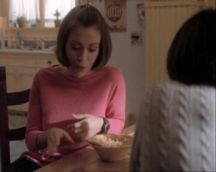 Charmed-Online-dot-net_108TheTruthIsOutThereAndItHurts0364.jpg Charmed-Online-dot-net_108TheTruthIsOutThereAndItHurts0364.jpg