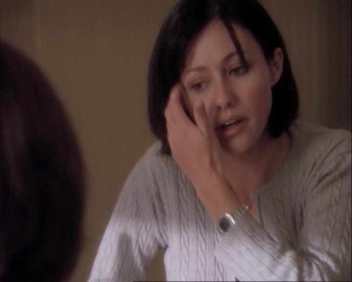 Charmed-Online-dot-net_108TheTruthIsOutThereAndItHurts0374.jpg Charmed-Online-dot-net_108TheTruthIsOutThereAndItHurts0374.jpg