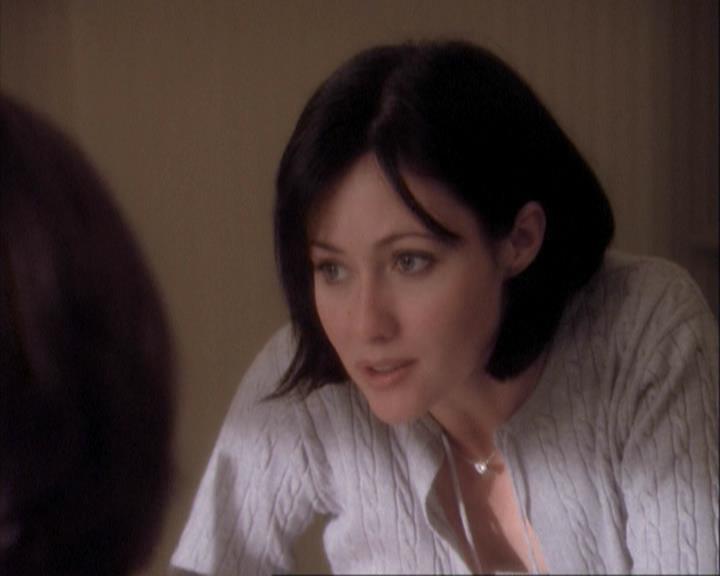 Charmed-Online-dot-net_108TheTruthIsOutThereAndItHurts0386.jpg Charmed-Online-dot-net_108TheTruthIsOutThereAndItHurts0386.jpg