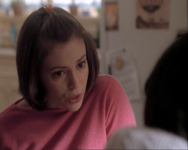 Charmed-Online-dot-net_108TheTruthIsOutThereAndItHurts0390.jpg Charmed-Online-dot-net_108TheTruthIsOutThereAndItHurts0390.jpg