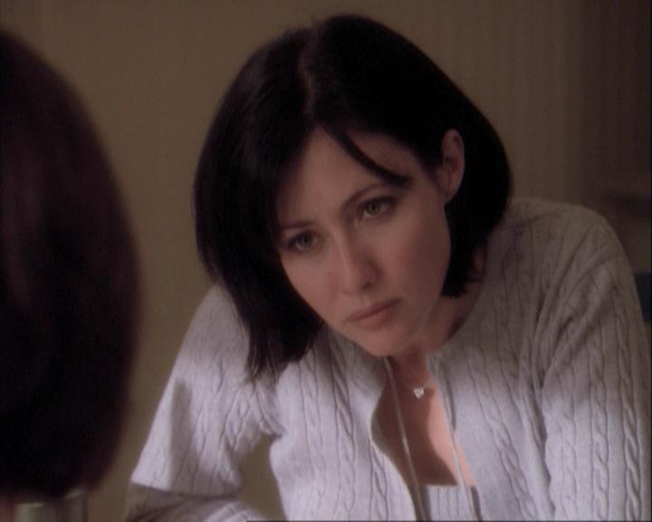 Charmed-Online-dot-net_108TheTruthIsOutThereAndItHurts0396.jpg Charmed-Online-dot-net_108TheTruthIsOutThereAndItHurts0396.jpg