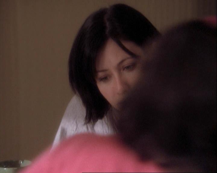 Charmed-Online-dot-net_108TheTruthIsOutThereAndItHurts0400.jpg Charmed-Online-dot-net_108TheTruthIsOutThereAndItHurts0400.jpg