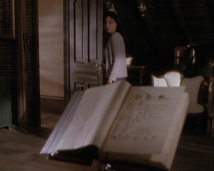 Charmed-Online-dot-net_108TheTruthIsOutThereAndItHurts0422.jpg Charmed-Online-dot-net_108TheTruthIsOutThereAndItHurts0422.jpg