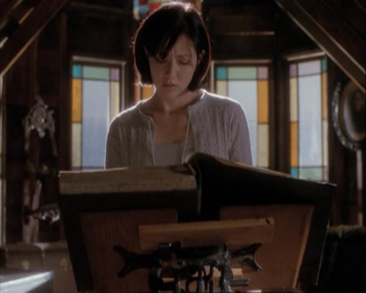 Charmed-Online-dot-net_108TheTruthIsOutThereAndItHurts0430.jpg Charmed-Online-dot-net_108TheTruthIsOutThereAndItHurts0430.jpg